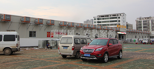 菜市場該如何通風降溫呢？瑞泰風環?？照{為居民買菜送清涼